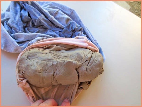 picture of recycled clay peeling off pillowcase