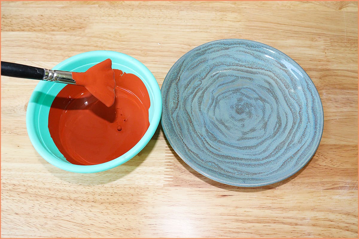 an image of glaze and finished plate