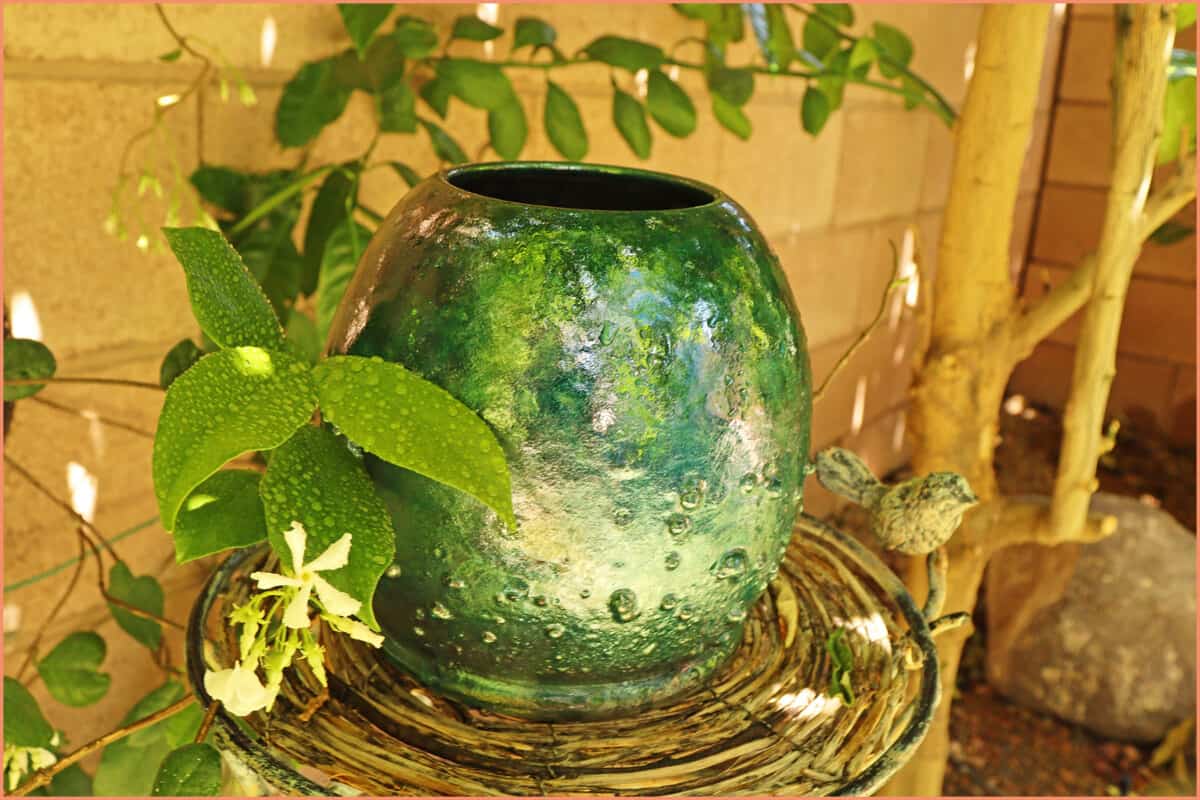 an image of water on a raku pot